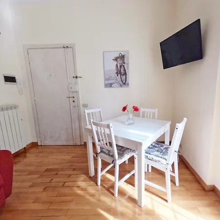 Apartament Mon-tis Paolo V - Vicino Metro Cornelia