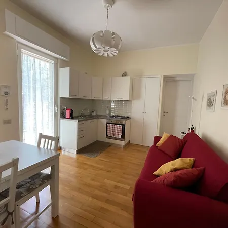 Mon-tis Paolo V - Vicino Metro Cornelia * Rzym