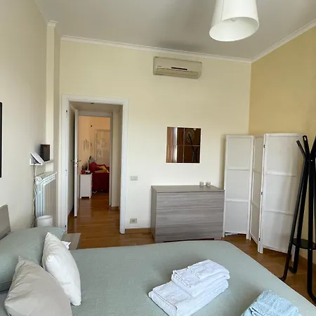 Mon-tis Paolo V - Vicino Metro Cornelia Apartament