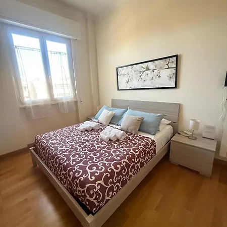 Mon-tis Paolo V - Vicino Metro Cornelia * Rzym