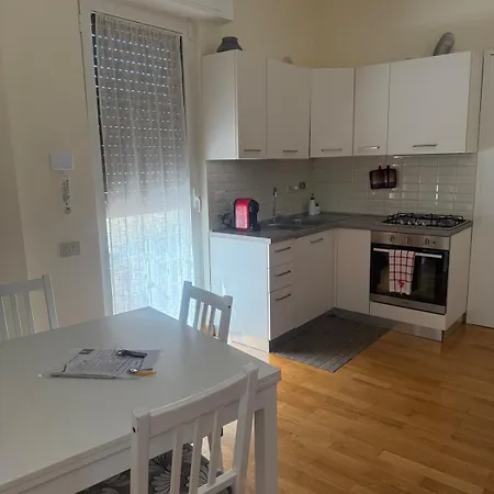 Mon-tis Paolo V - Vicino Metro Cornelia * Rzym